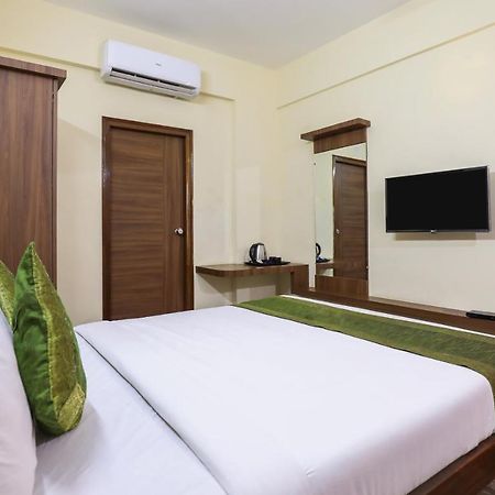 Treebo Trip Kapil Royalista Hotell Ludhiana Exteriör bild
