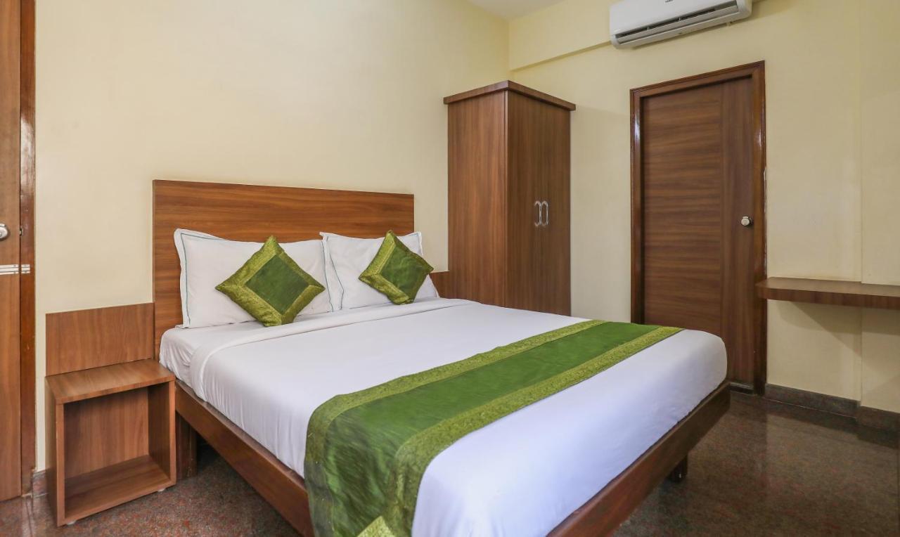 Treebo Trip Kapil Royalista Hotell Ludhiana Exteriör bild